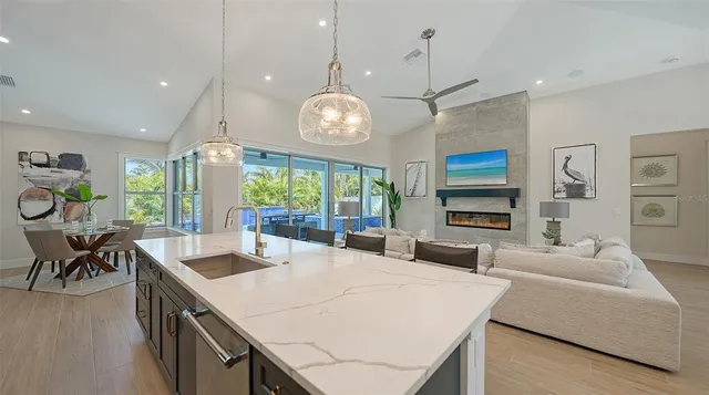 $1,219,900 | 8009 20th Place West, Bradenton, FL 34209