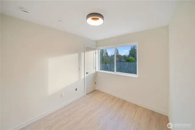 $599,000 | 1251 Southwest 151st Street, Unit B, Burien, WA 98166