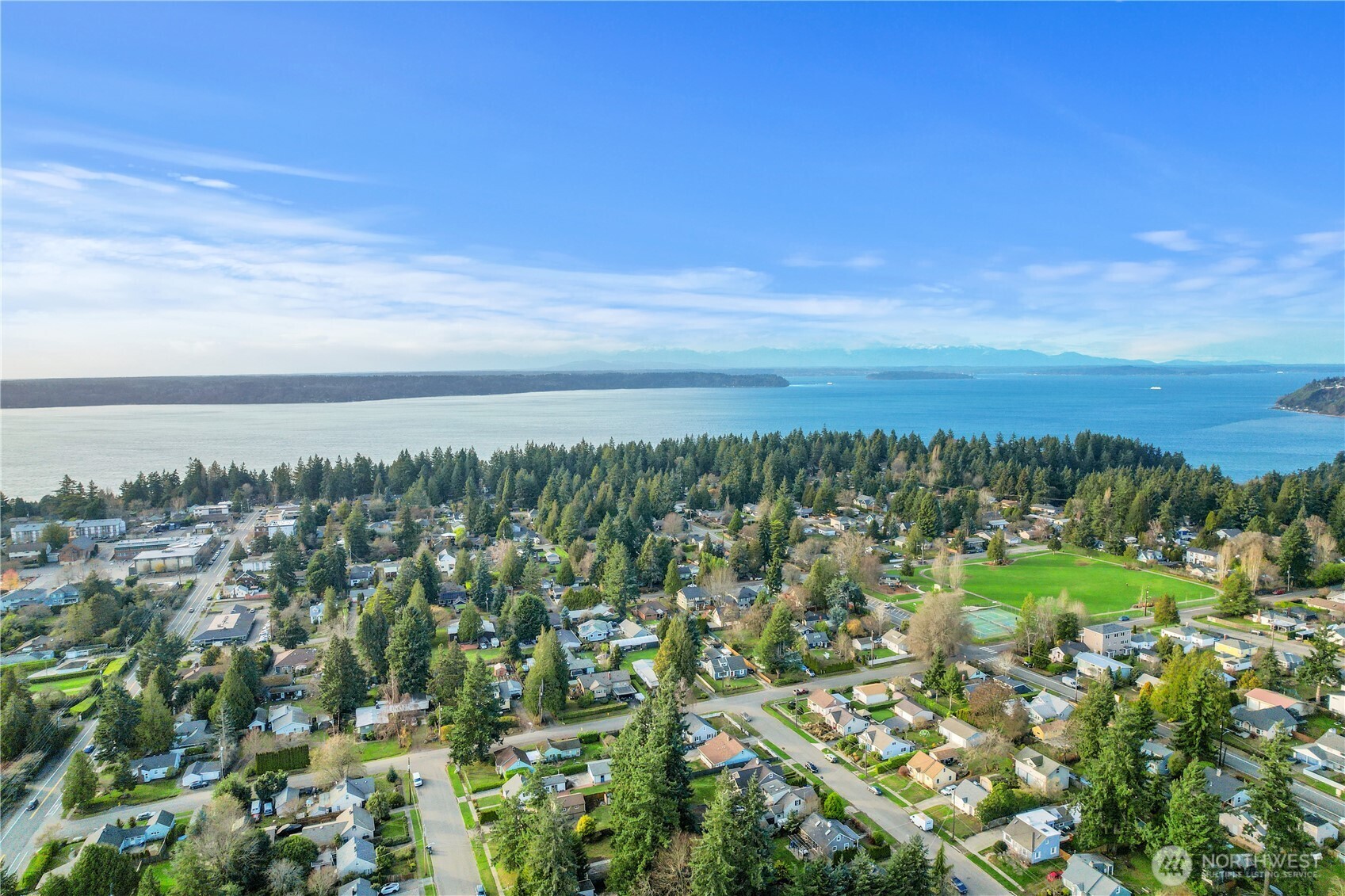 1251 Southwest 151st Street, Unit B Burien, WA 98166 - Photo 4 of 19