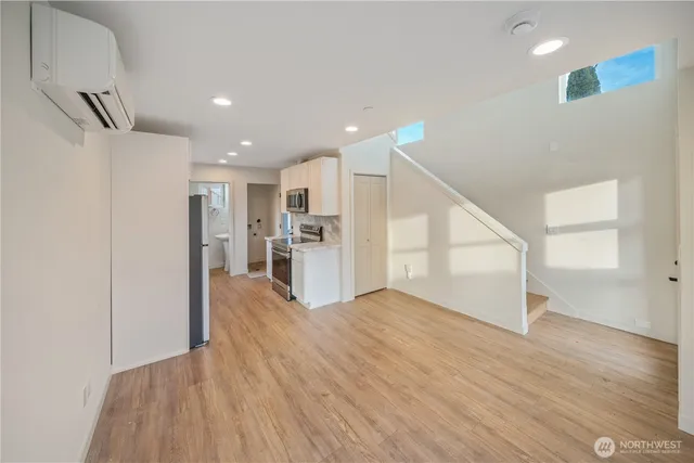 $599,000 | 1251 Southwest 151st Street, Unit B, Burien, WA 98166