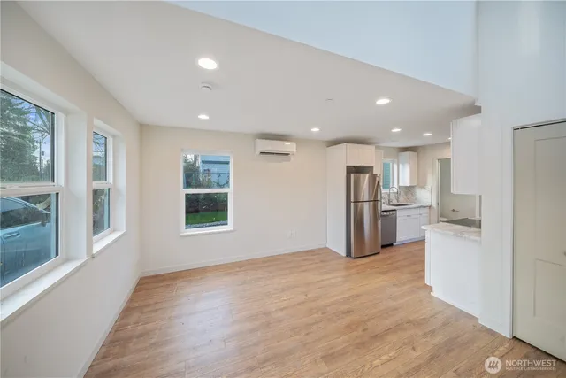 $599,000 | 1251 Southwest 151st Street, Unit B, Burien, WA 98166