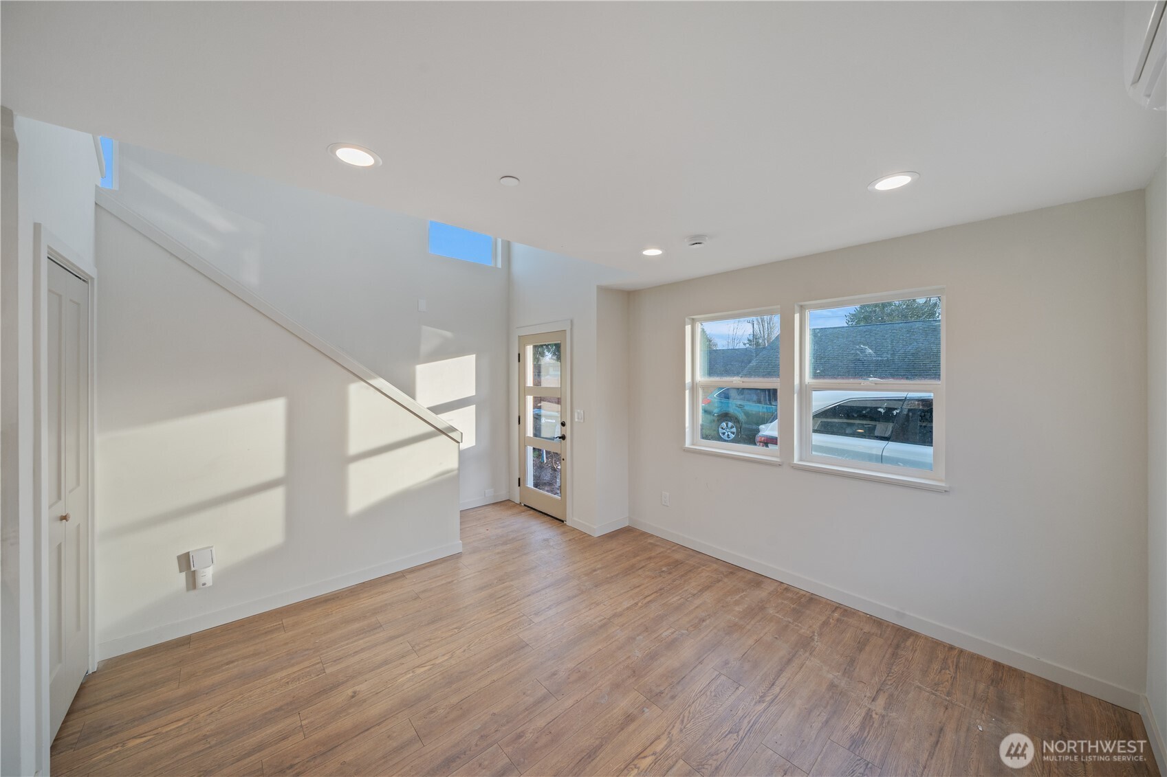 1251 Southwest 151st Street, Unit B Burien, WA 98166 - Photo 7 of 19