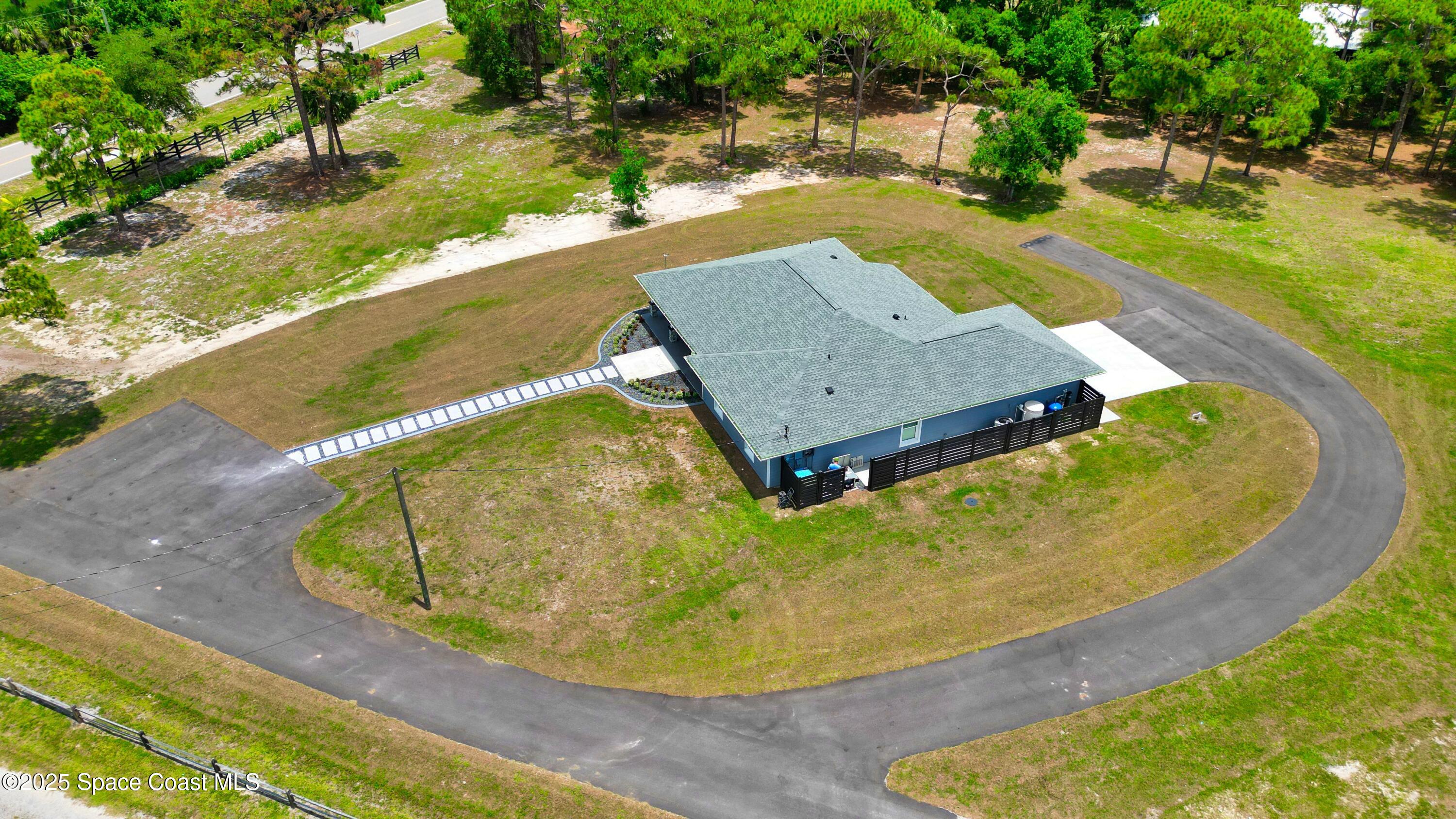 4135 Grant Road Grant Valkaria, FL 32949 - Photo 8 of 25 46