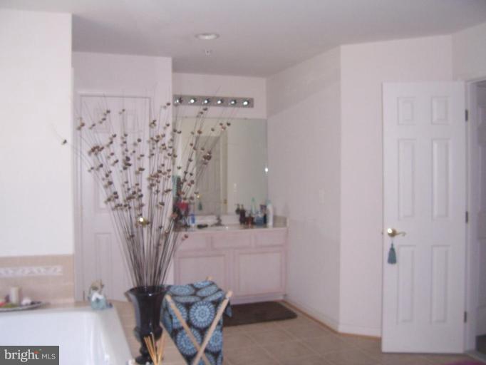 6905 Golden Raintree Court Clinton, MD 20735 - Photo 23 of 25 Master Bath