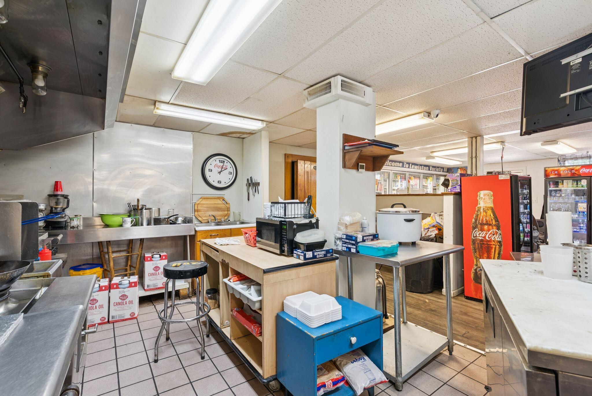 88 Russell Street Lewiston, ME 04240 - Photo 18 of 70 DSC08992