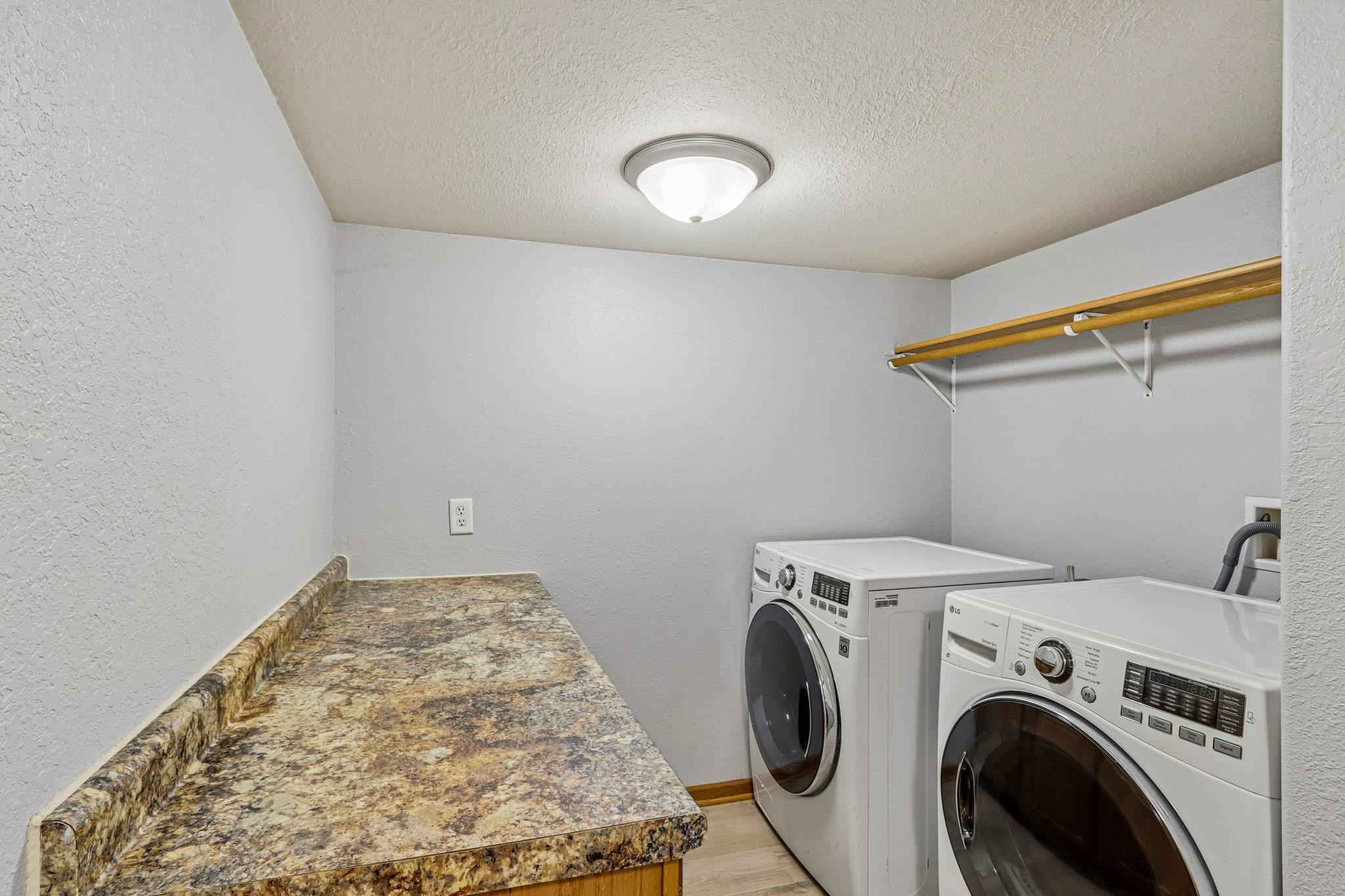 309 Cedar Street Baraboo, WI 53913 - Photo 37 of 55