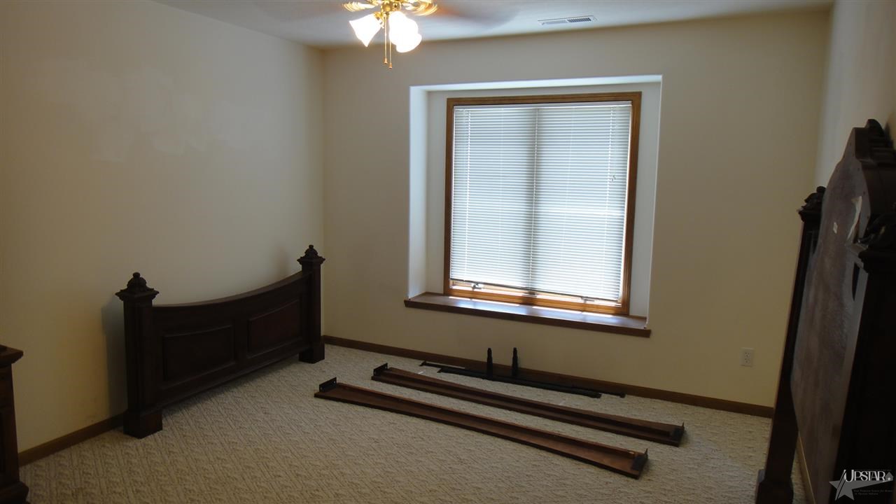 1420 Fairway Drive Decatur, IN 46733 - Photo 18 of 21 Gallery Image 18