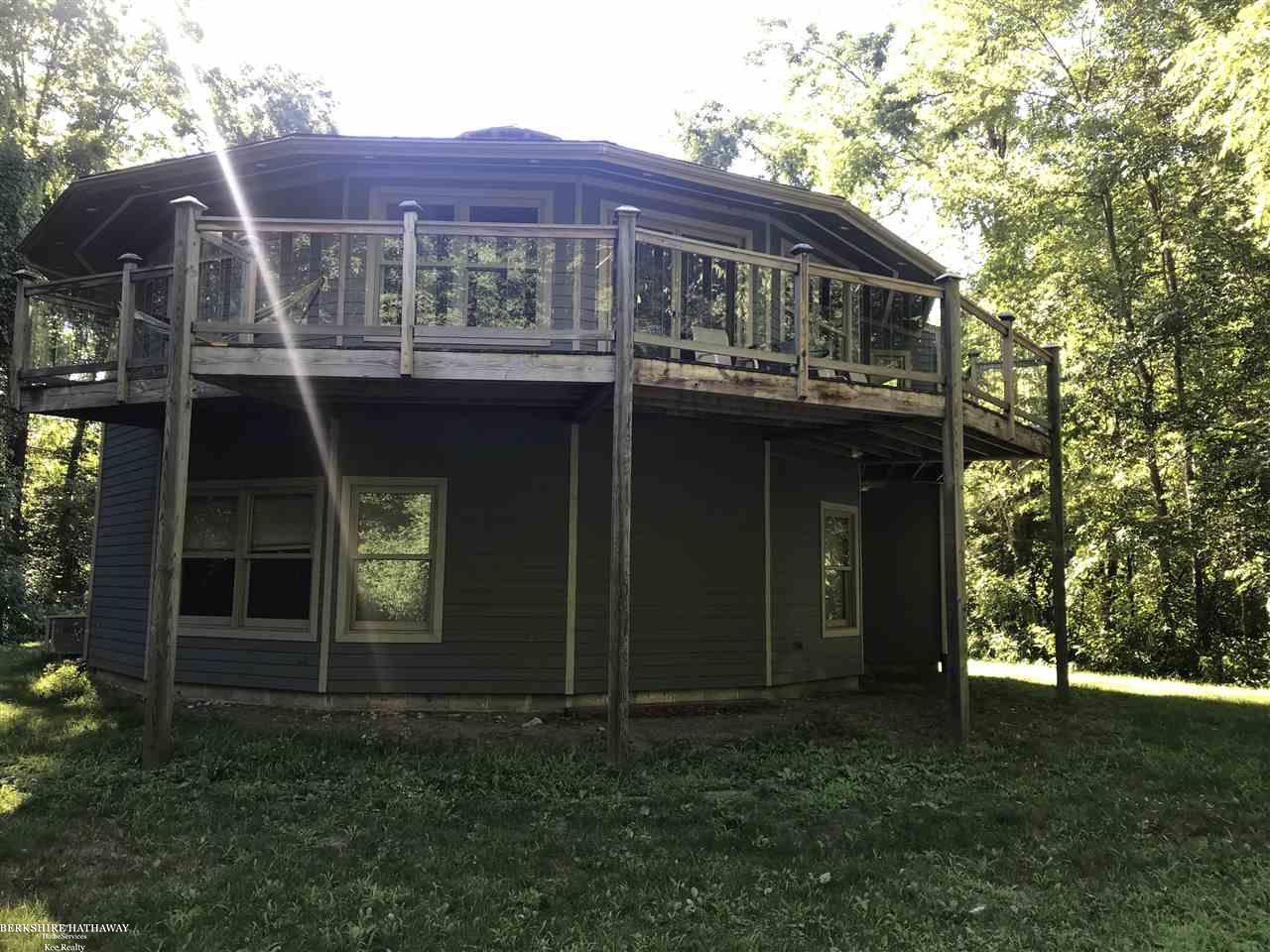 9191 Folkert Road Algonac, MI 48001 - Photo 4 of 46 31352952-3.JPG