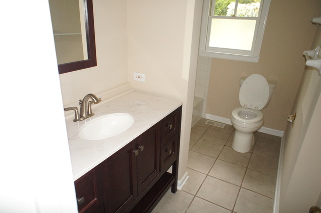 906 East North Path Wheaton, IL 60187 - Photo 12 of 25