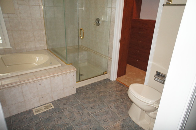 906 East North Path Wheaton, IL 60187 - Photo 15 of 25