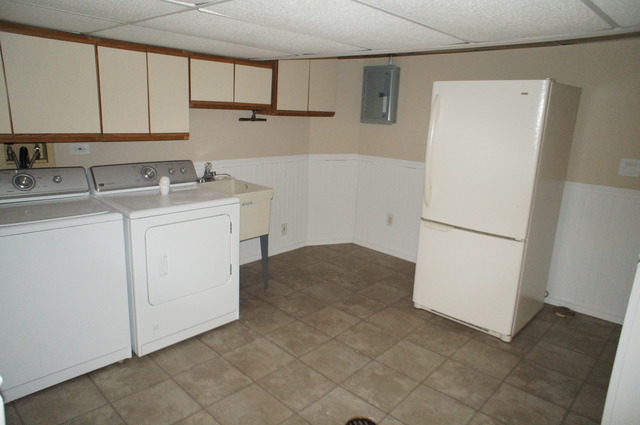 906 East North Path Wheaton, IL 60187 - Photo 23 of 25