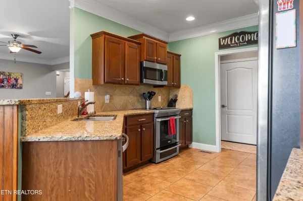 $629,900 | 1451 Branch Field Lane, Knoxville, TN 37918