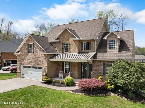 $629,900 | 1451 Branch Field Lane, Knoxville, TN 37918