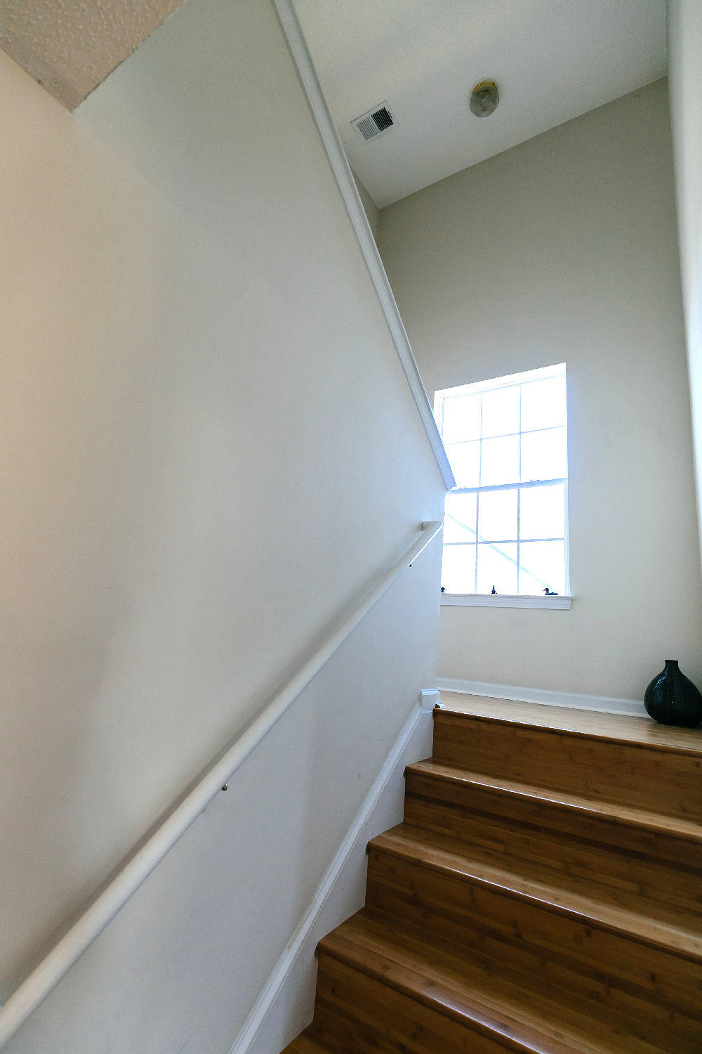 7912 New Ryder Road North Charleston, SC 29406 - Photo 19 of 38 Stairway