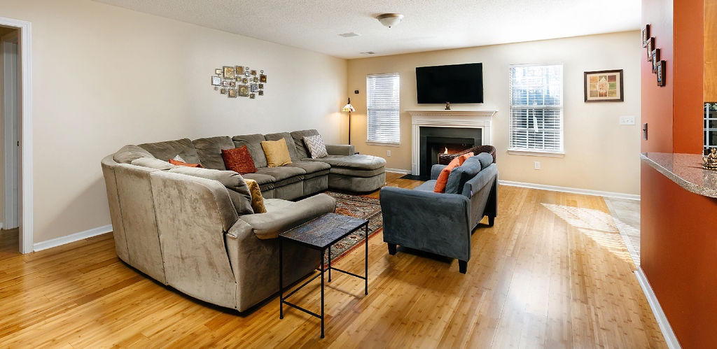 7912 New Ryder Road North Charleston, SC 29406 - Photo 9 of 38 Living Room