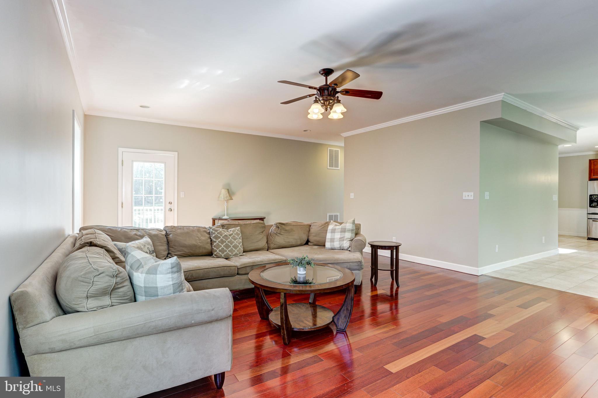 968 Santa Rosa Court Lusby, MD 20657 - Photo 4 of 39 Living Room