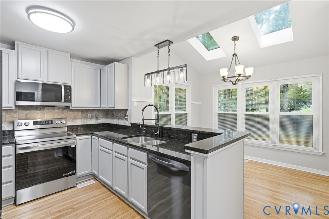 5800 Mill Spring Lane Midlothian, VA 23112 - Photo 23 of 56 Gallery Image 23