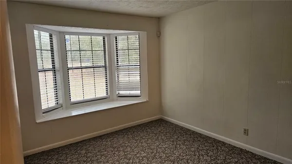 $1,600 | 5327 Northwest 11th Street, Ocala, FL 34482