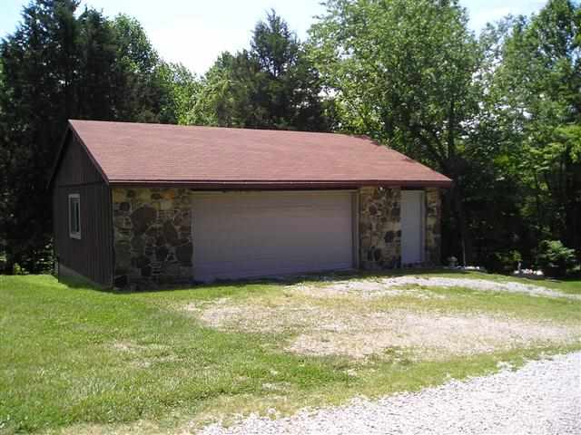 8220 West Howard Road Bloomington, IN 47404 - Photo 6 of 30 Gallery Image 6