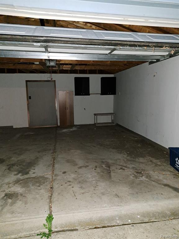 18634 Inkster Road Redford, MI 48240 - Photo 4 of 30