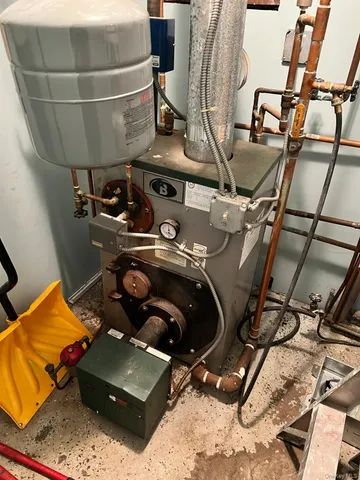 $543,000 | 120 Lockwood Avenue, Huntington, NY 11746