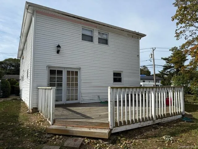 $543,000 | 120 Lockwood Avenue, Huntington, NY 11746