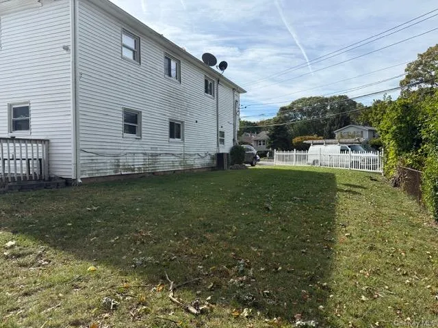 $543,000 | 120 Lockwood Avenue, Huntington, NY 11746