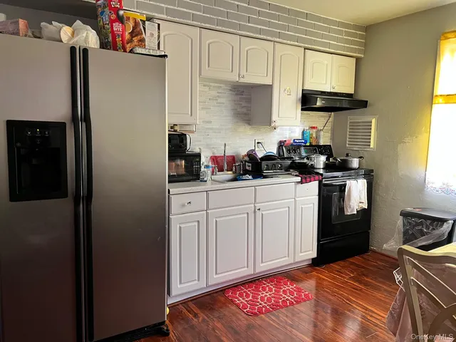 $543,000 | 120 Lockwood Avenue, Huntington, NY 11746