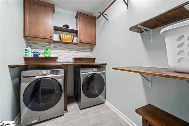 $489,900 | 237 Raven Falls Lane, Simpsonville, SC 29681