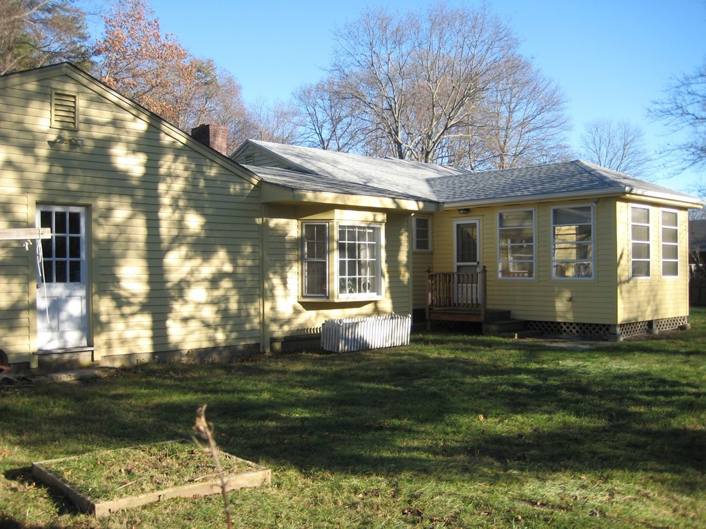 6 Charlotte Road Ipswich, MA 01938 - Photo 2 of 22 Gallery Image 2
