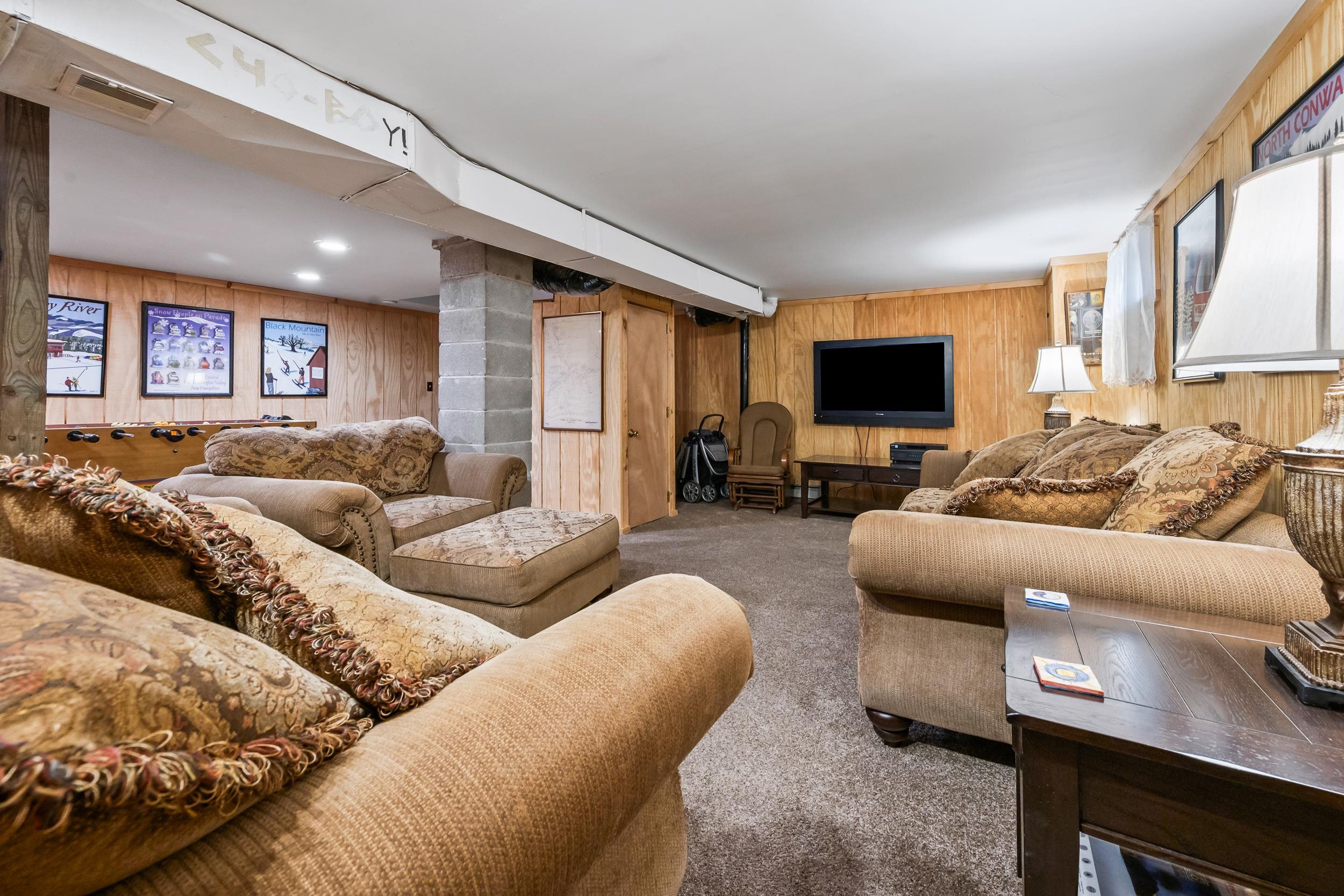 453 Old Mill Road Conway, NH 03813 - Photo 22 of 38