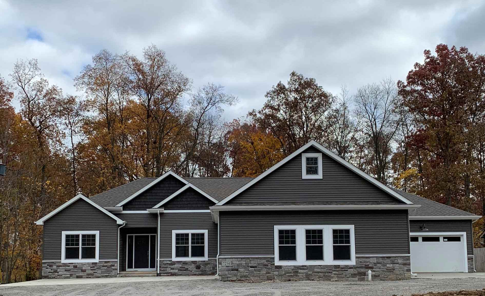 7254 Hazelett Road Fort Wayne, IN 46835 - Photo 1 of 14