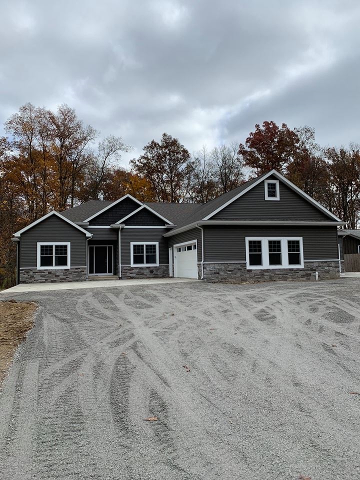 7254 Hazelett Road Fort Wayne, IN 46835 - Photo 2 of 14