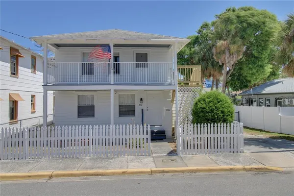 $1,545 | 236 North Oleander Avenue, Unit 2, Daytona Beach, FL 32118