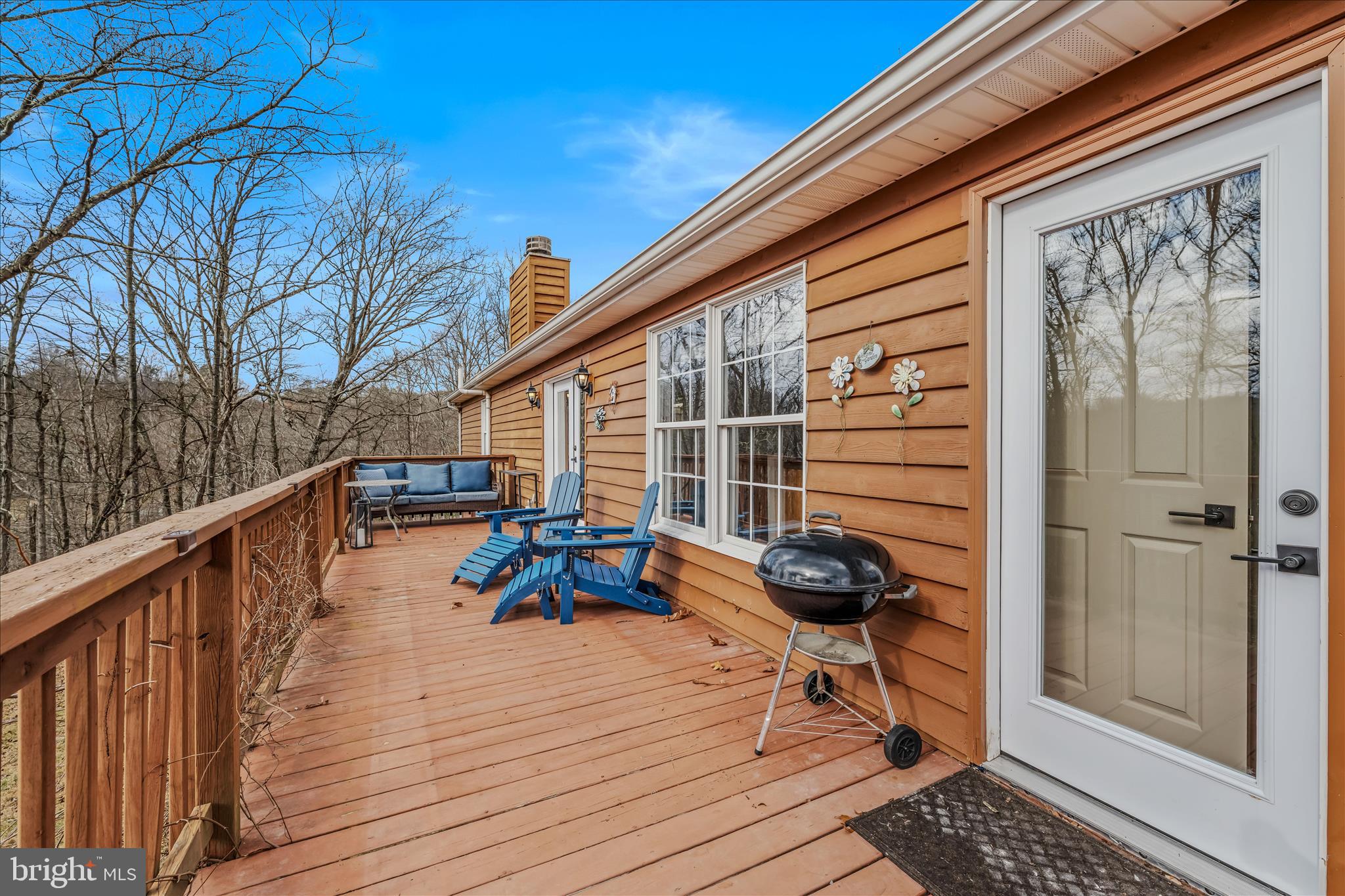 1636 Eckerd Lane Berkeley Springs, WV 25411 - Photo 28 of 85 Deck