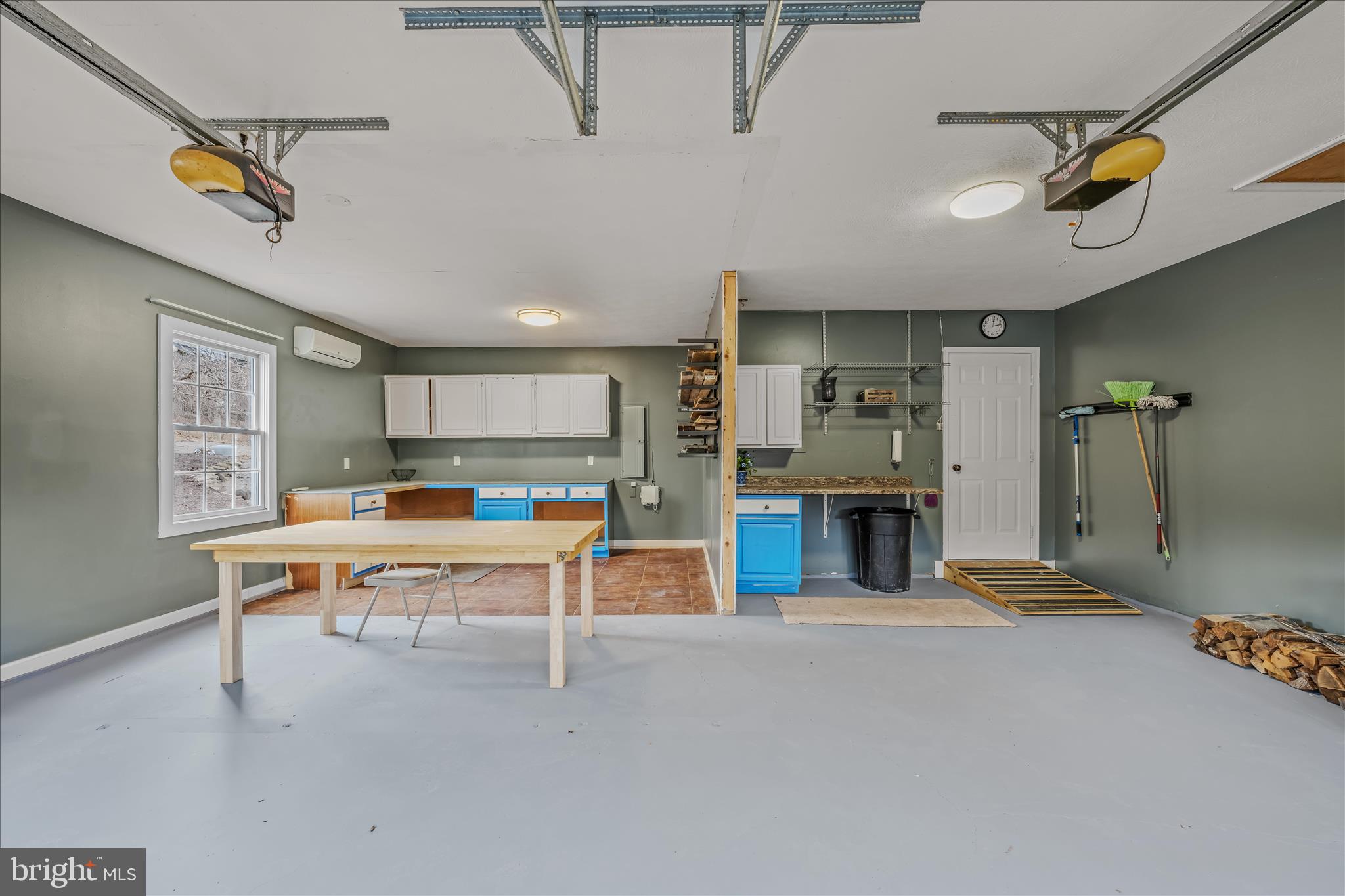 1636 Eckerd Lane Berkeley Springs, WV 25411 - Photo 62 of 85 Garage