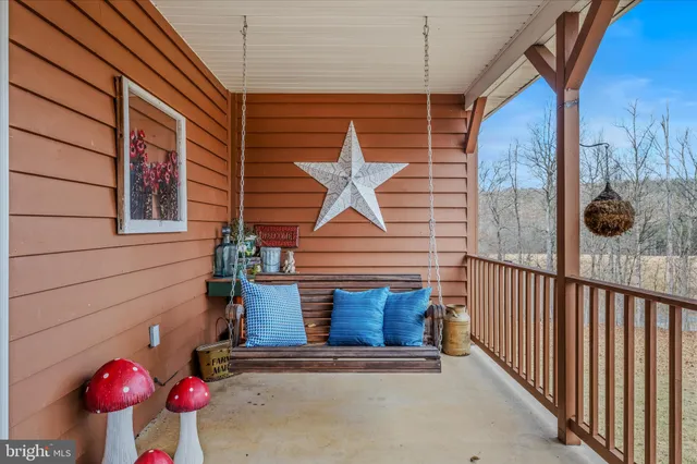 $465,000 | 1636 Eckerd Lane, Berkeley Springs, WV 25411