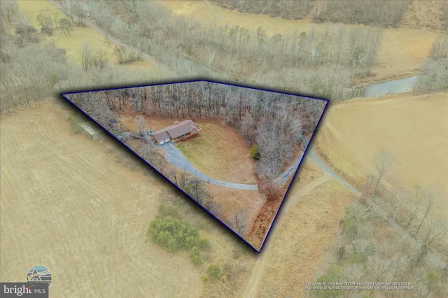 $465,000 | 1636 Eckerd Lane, Berkeley Springs, WV 25411