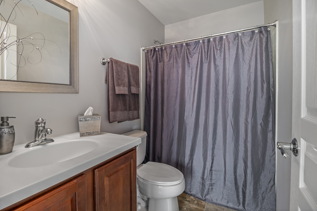 1085 Crane Elgin, IL 60124 - Photo 20 of 23