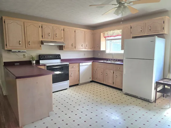 $140,000 | 1833 New Hope Road, Cadiz, KY 42211