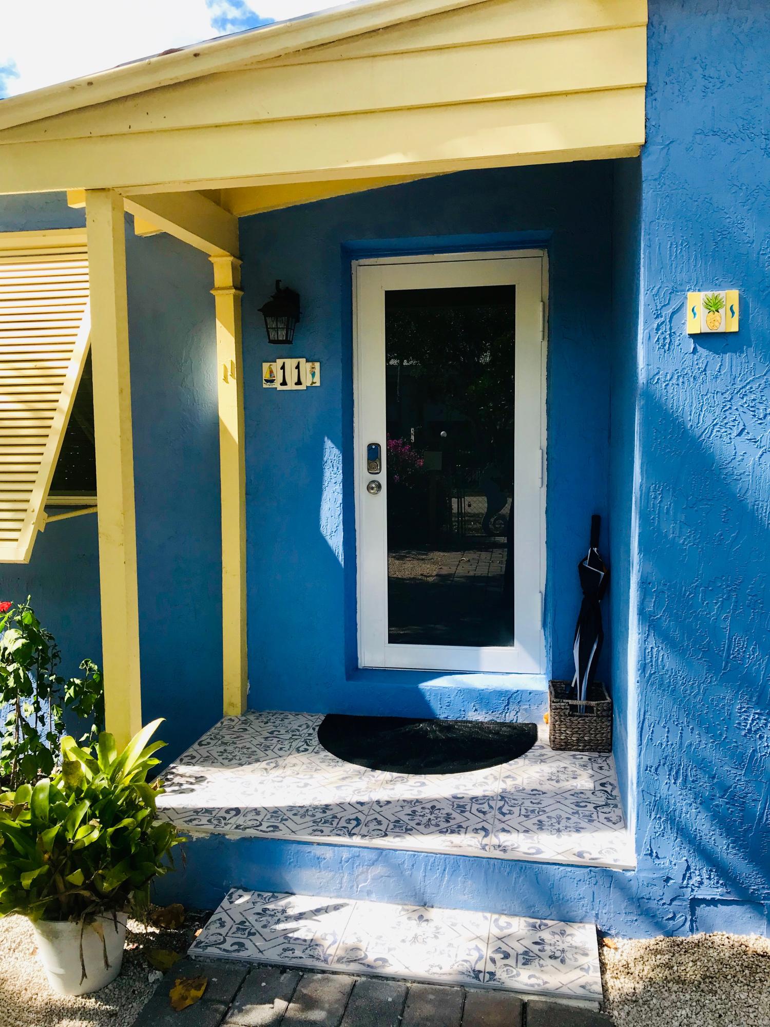 11 Southwest 4th Street Delray Beach, FL 33444 - Photo 3 of 27 Front entry