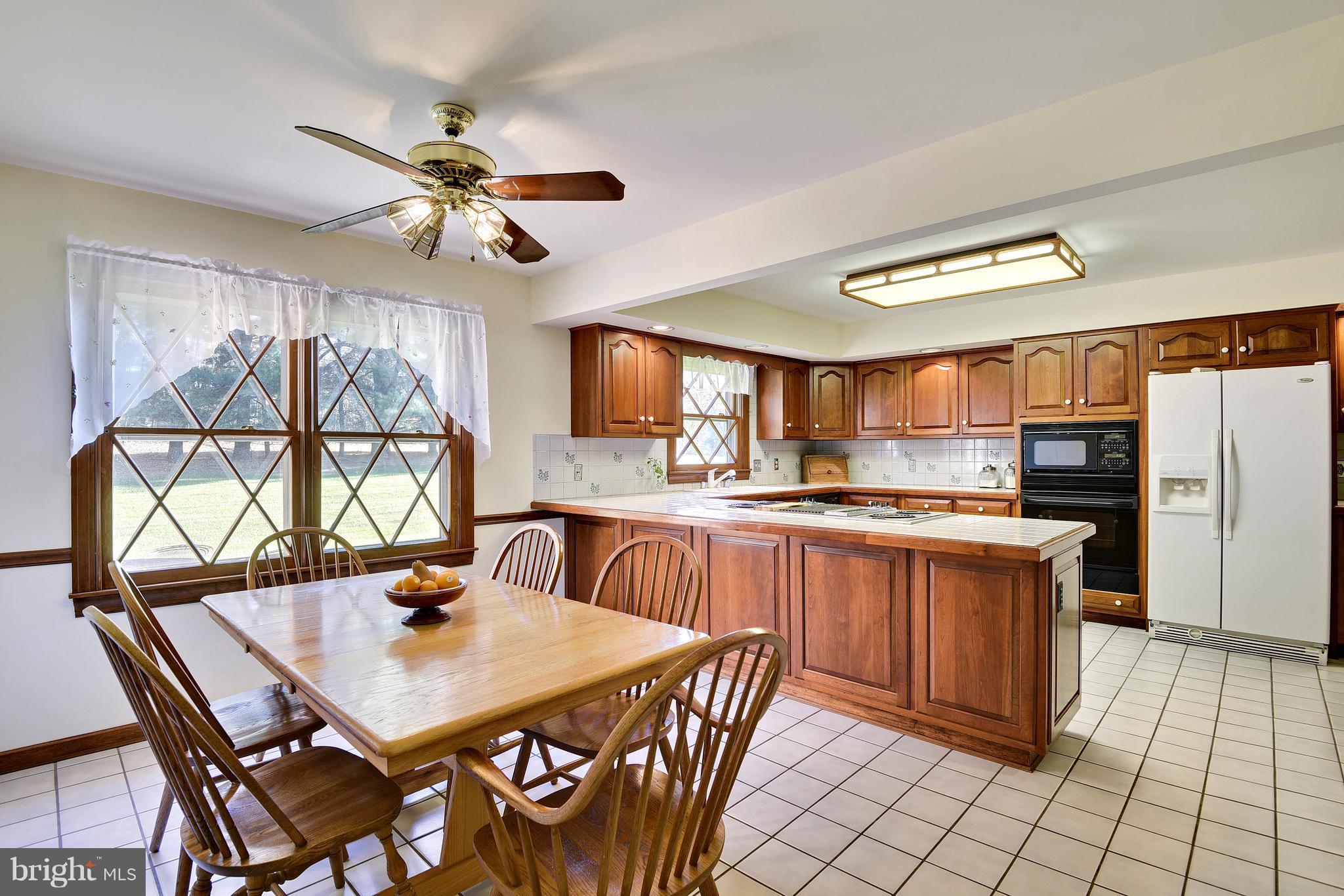 17 Bryants Nursery Road Silver Spring, MD 20905 - Photo 13 of 30 Bright and cheery kitchen area