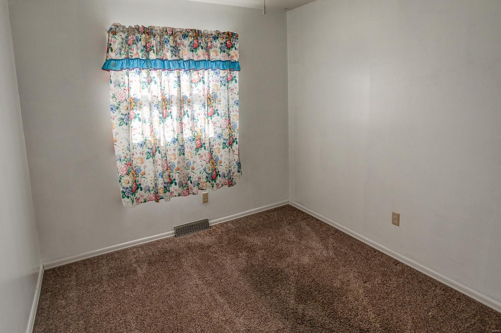 2622 Pontoon Road Granite City, IL 62040 - Photo 11 of 32 Gallery Image 11
