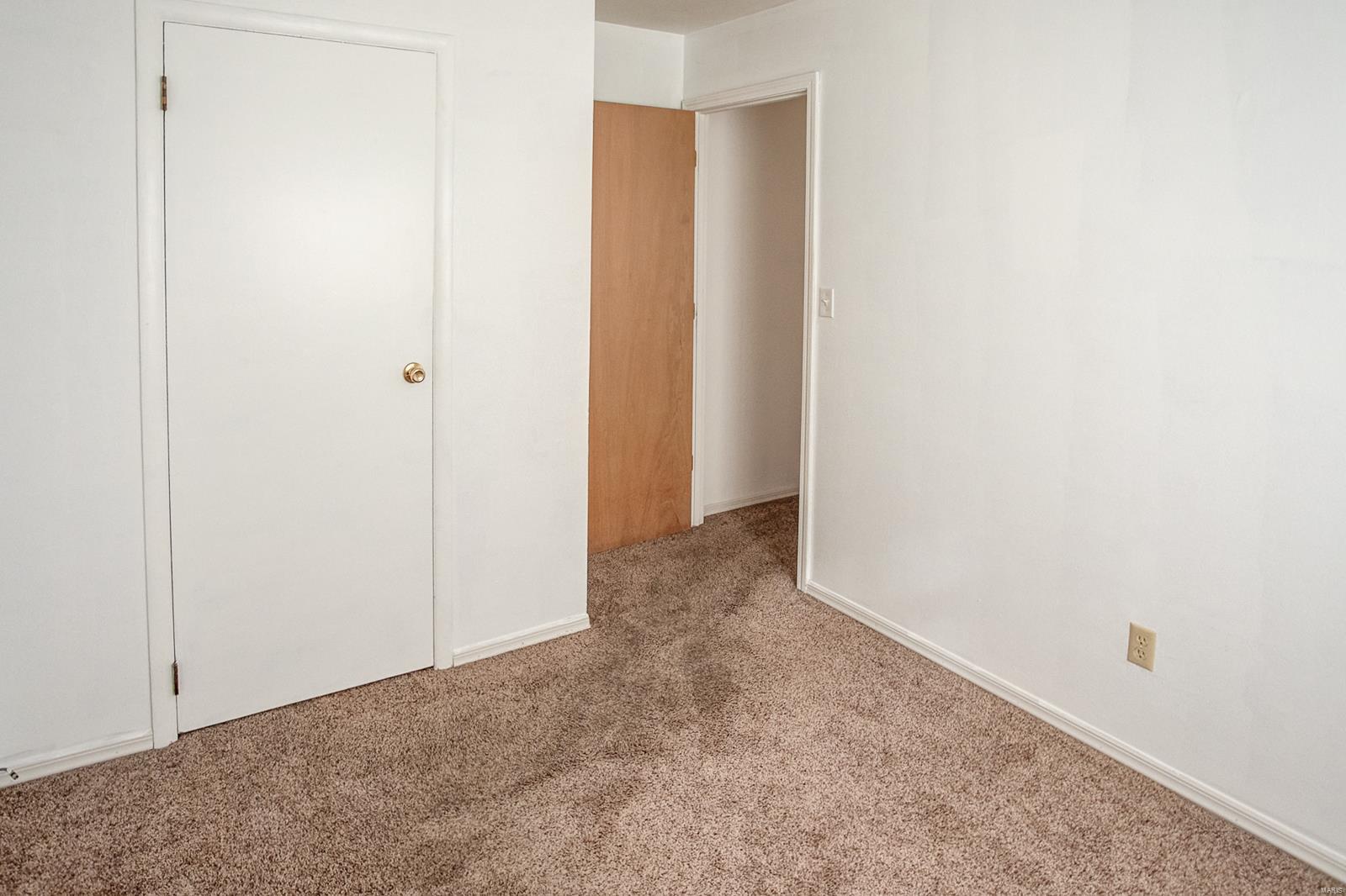 2622 Pontoon Road Granite City, IL 62040 - Photo 12 of 32 Gallery Image 12
