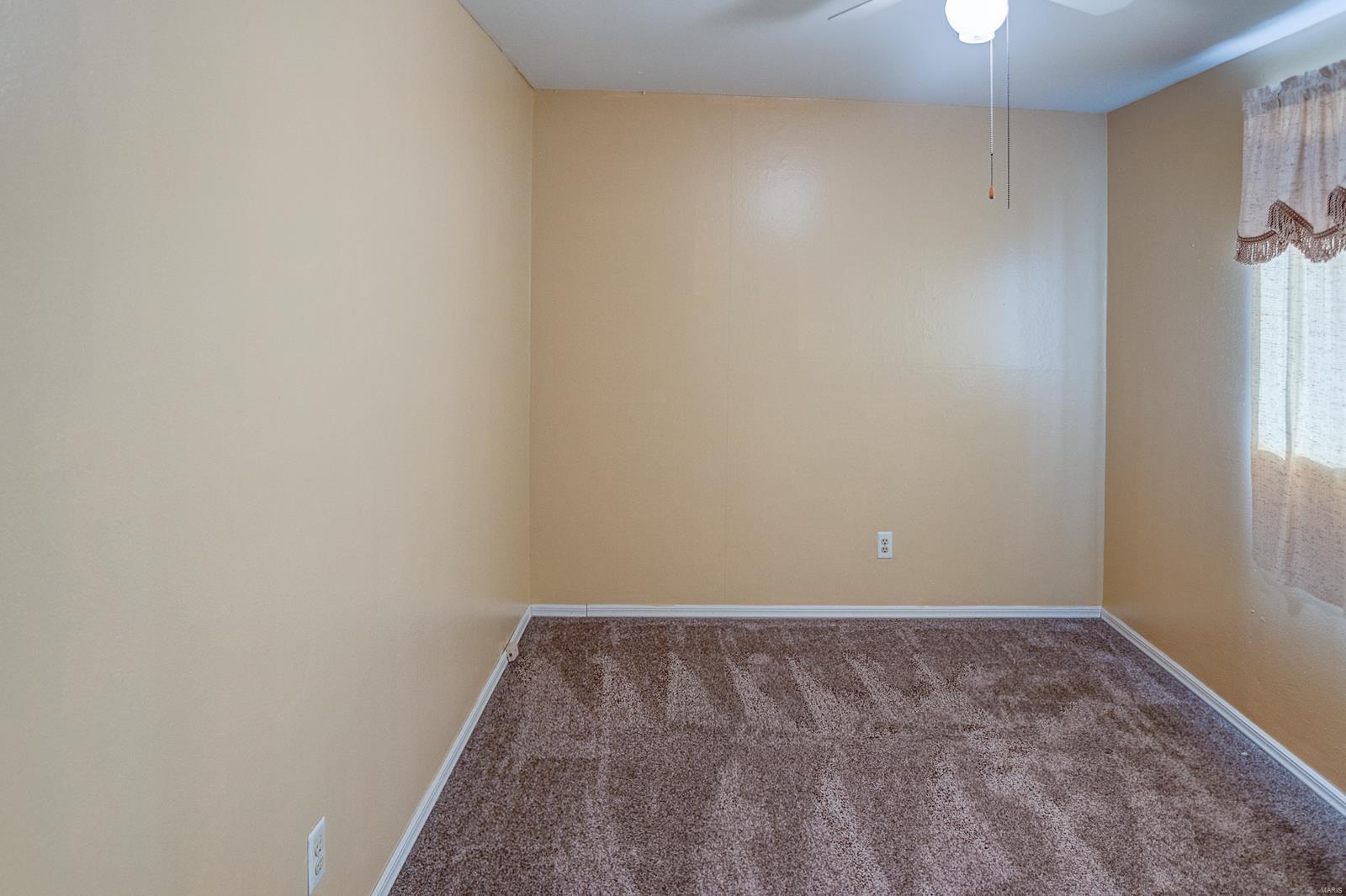 2622 Pontoon Road Granite City, IL 62040 - Photo 16 of 32 Gallery Image 16