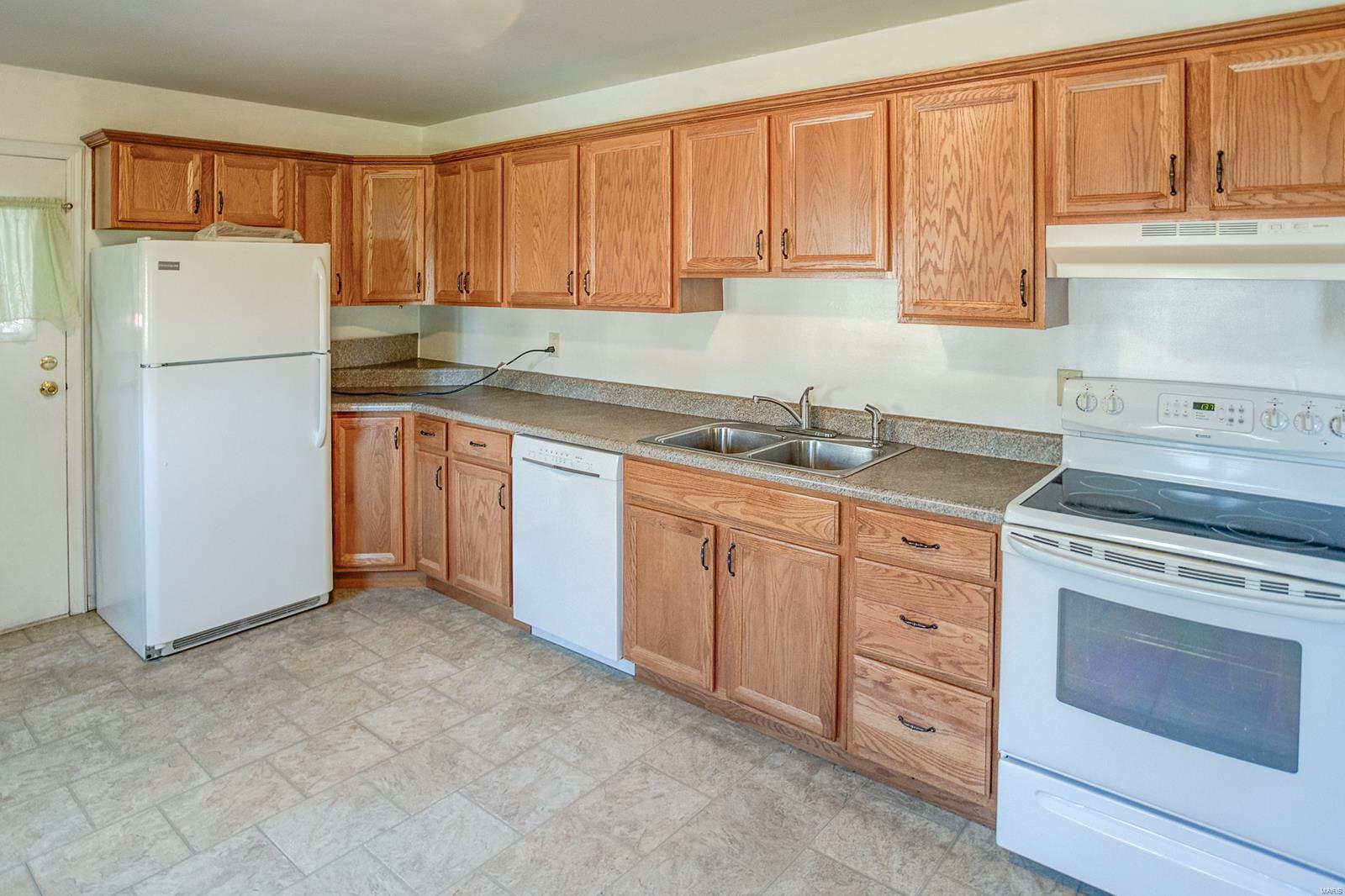 2622 Pontoon Road Granite City, IL 62040 - Photo 9 of 32 Gallery Image 9