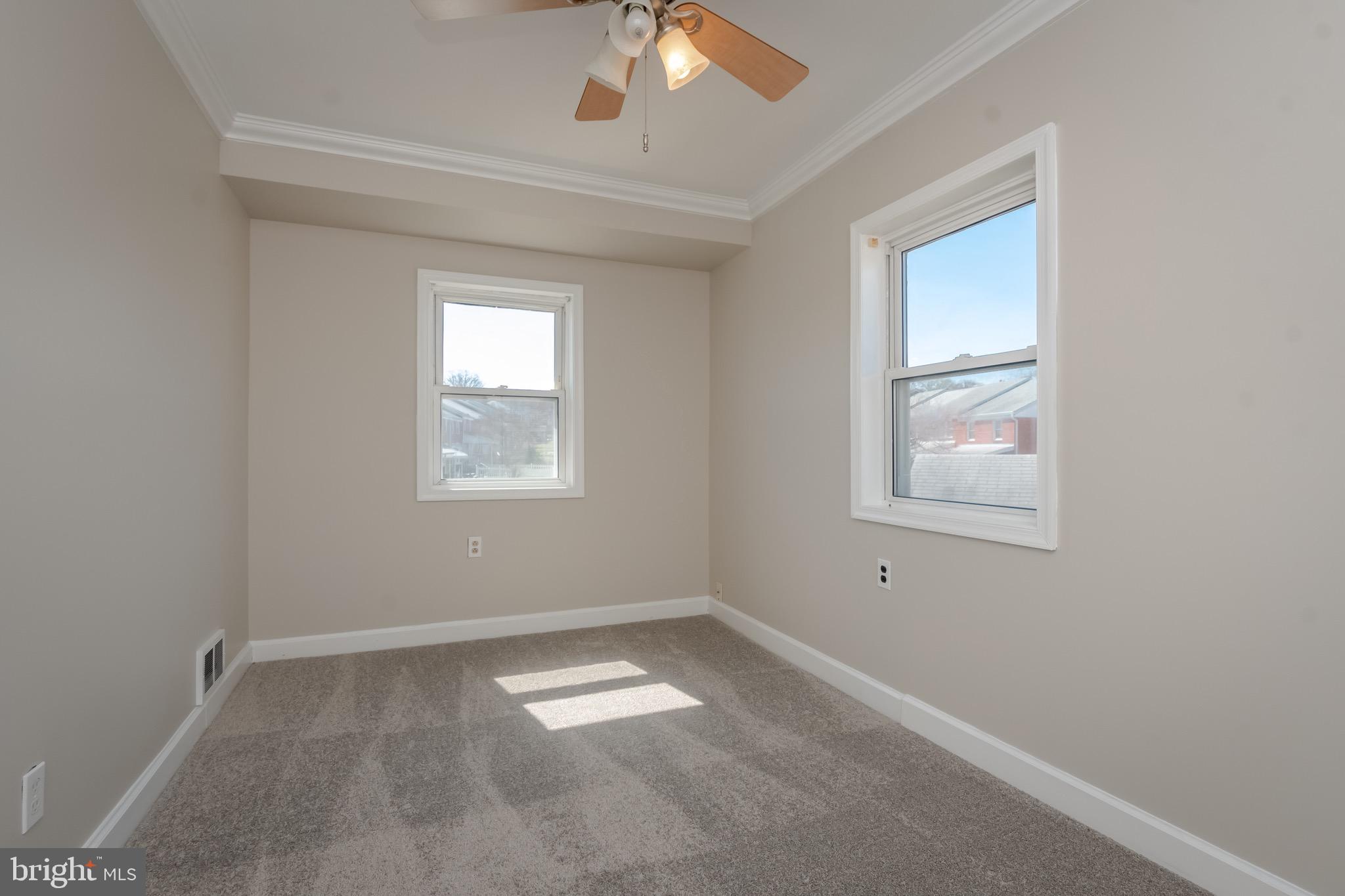 648 Middlesex Road Essex, MD 21221 - Photo 12 of 37