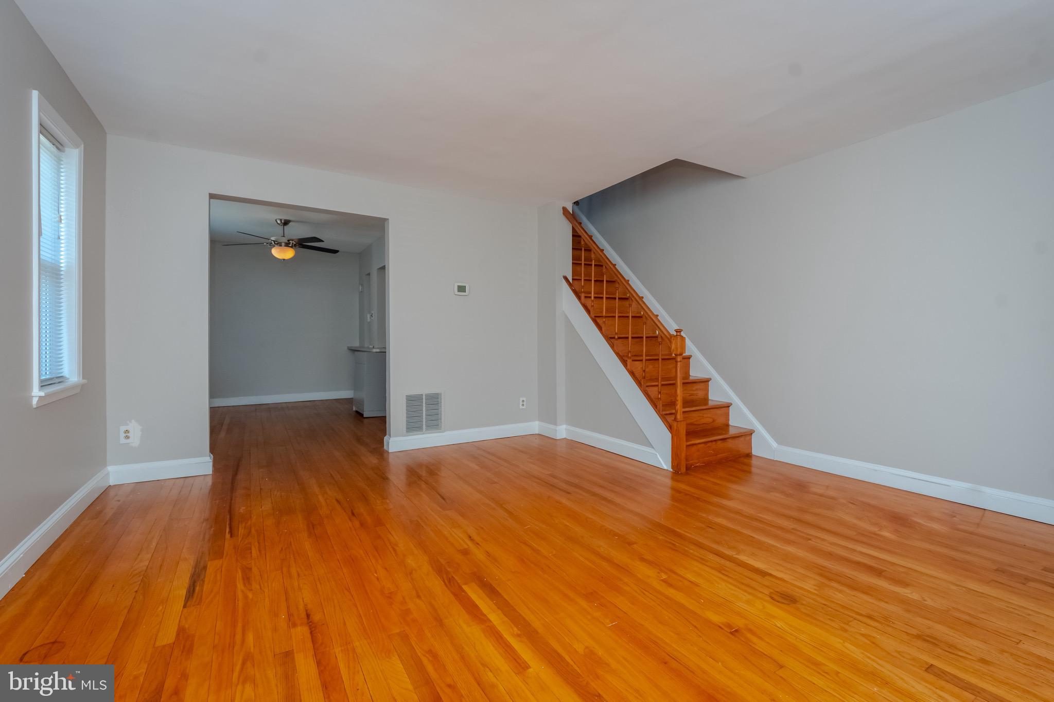 648 Middlesex Road Essex, MD 21221 - Photo 4 of 37
