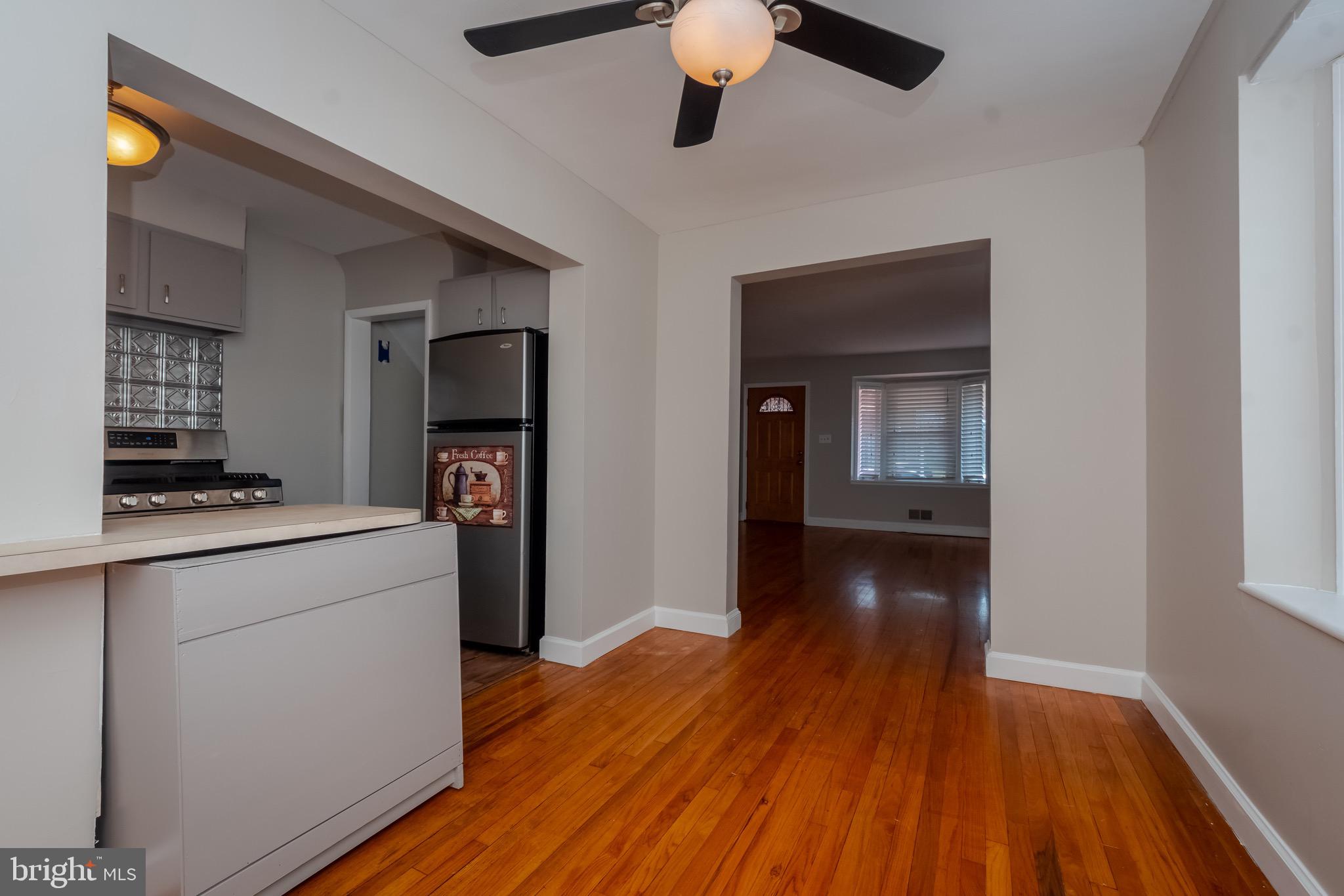 648 Middlesex Road Essex, MD 21221 - Photo 7 of 37