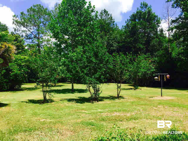 39660 Hannis Williams Road Bay Minette, AL 36507 - Photo 26 of 32 For Sale: 39660 Hannis Williams Road, Bay Minette, AL 36507 Yard